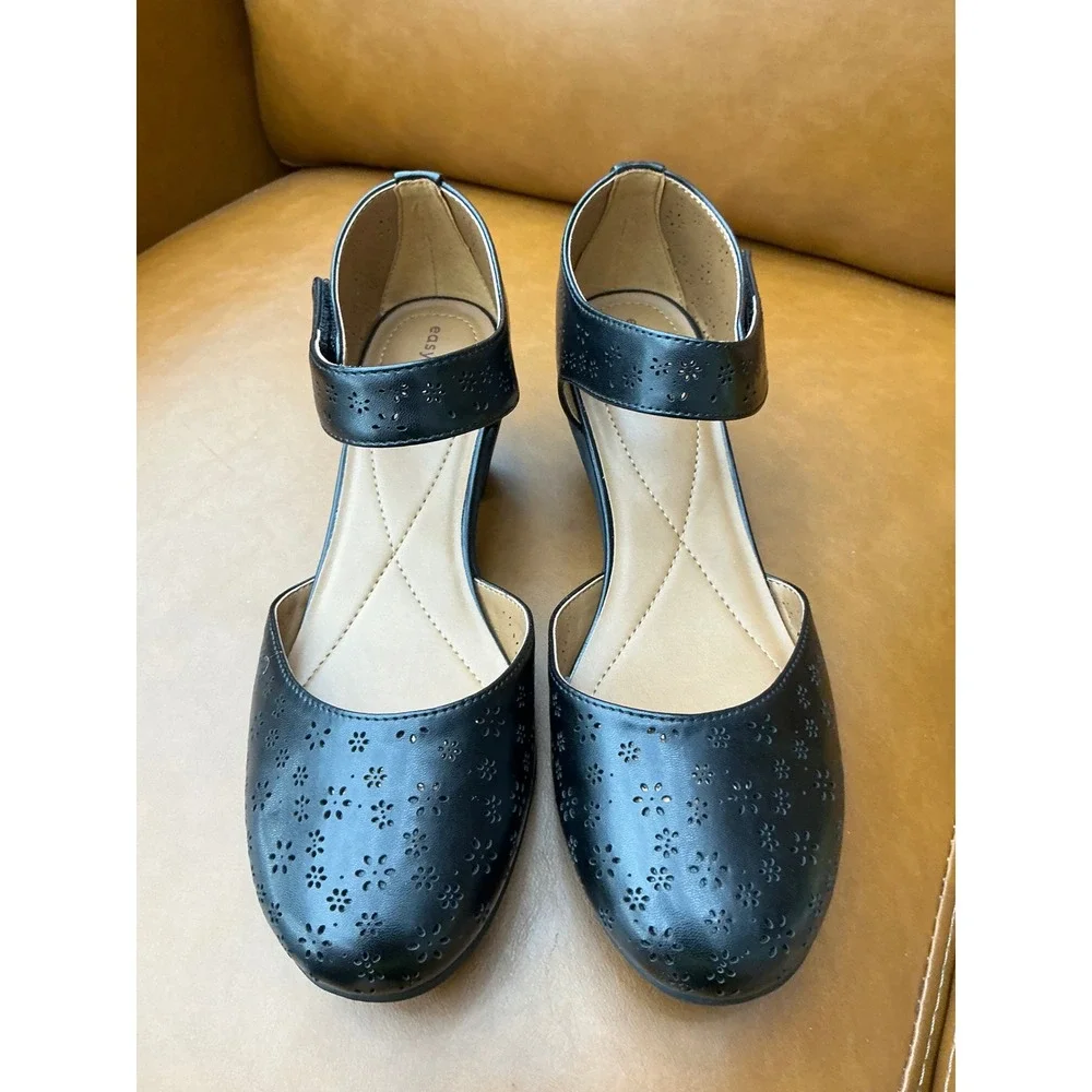 Easy Spirit Caty3 Pumps Womens 8W Black Laser Cut Mary Jane Heels
